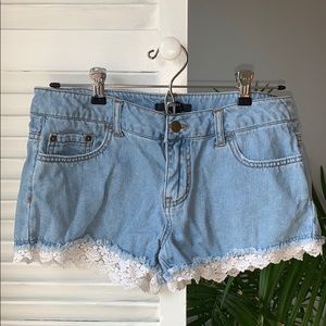 Forever 21 shorts with lace